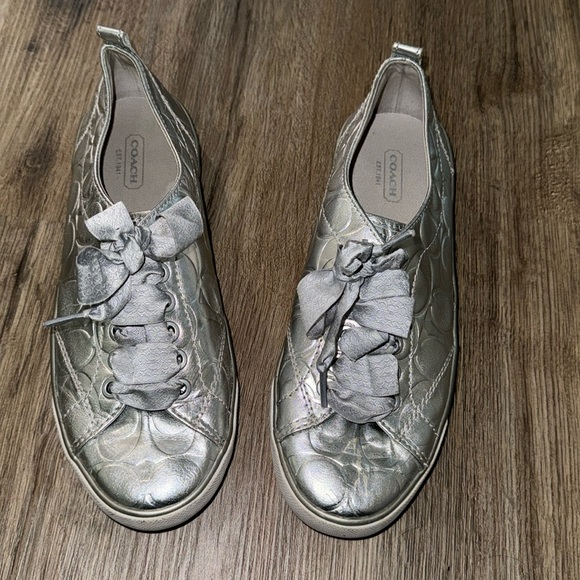 Coach silver monogram sneakers shoes size - 7B